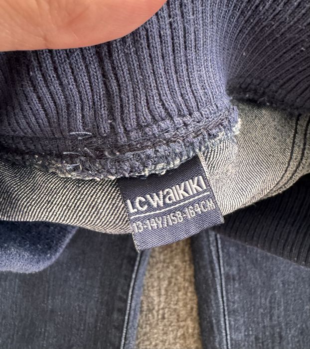 Продам джинсы на мальчика