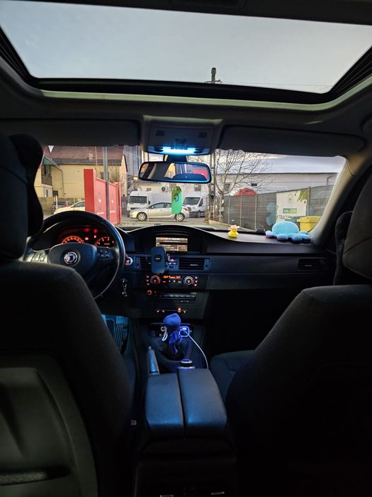 De vînzare BMW SERIA 3 E90 320 i 3350 E. neg.