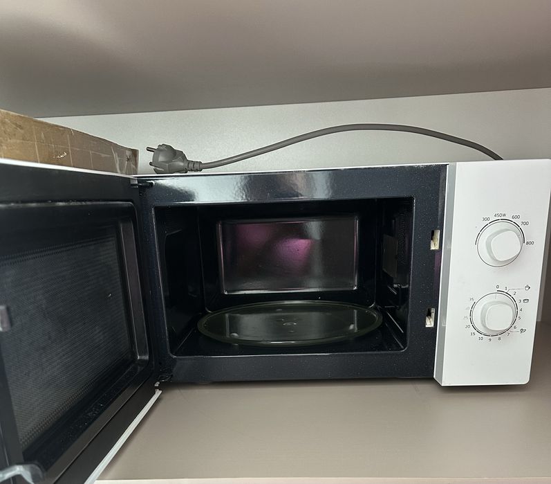 Продам микроволновую печь