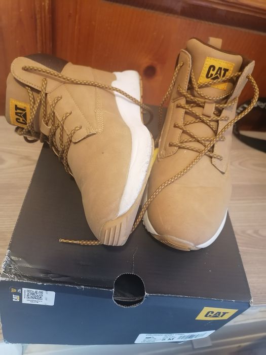 Нови Боти 37 : Caterpillar 37 Геокс 36 номер + подарък маратонки същия