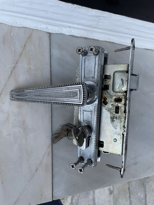 Эшикка қулф оргинали, замок холати идеал