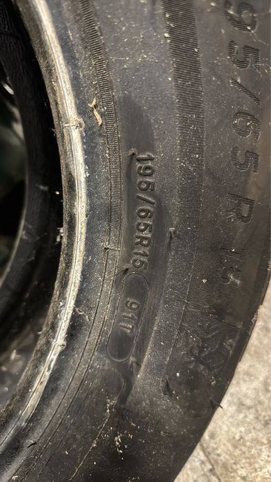 Гуми мишелин  алпин 6 195/65/15 дот 22г. 100€ за двете