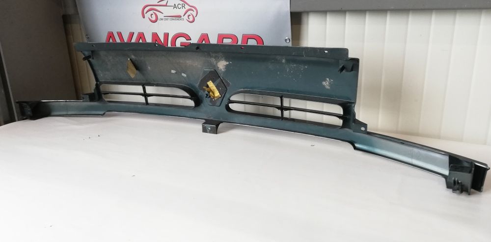 Предна решетка за Renault Master 1998-2010