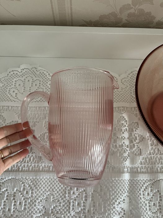 Set , carafa si fructiera din sticla .