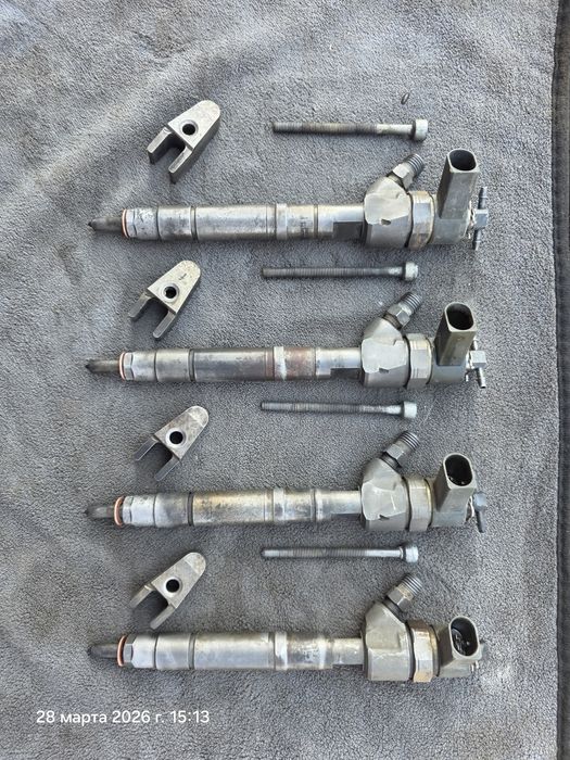 Форсунки дизель . Мерседес SPRINTER 2.2