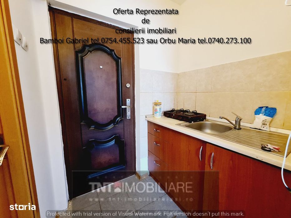 Garsoniera de vanzare zona Podu Ros-Piata Nicolina