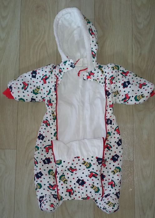 Продам детский комбинезон