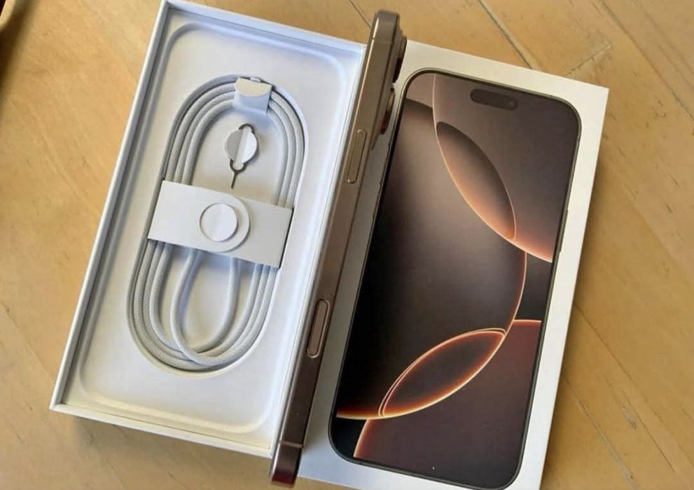 Iphone 16 pro   Desert Titanium