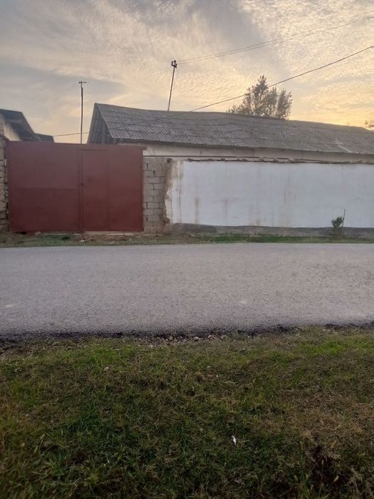 Yer uchaskasi sotiladi Toshkent viloyati Toʻytepada