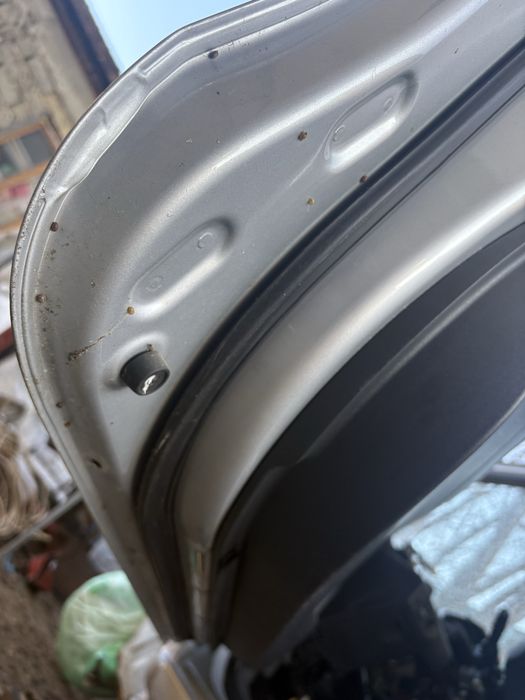 Предна врата Тойота Ярис 2005-2011 / лява