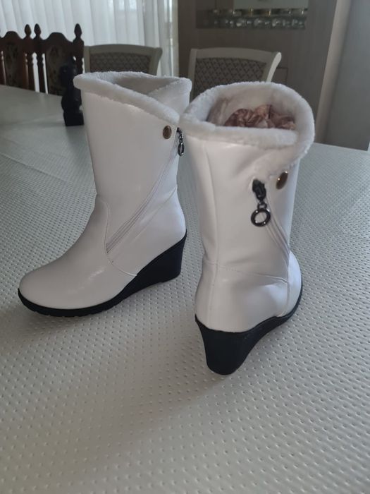 Продам сапоги женские