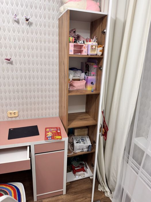 Стол письменный школьный вместе с шкафом