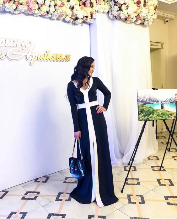 Продам платье вечернее! Плотное, сядет на любую фигуру