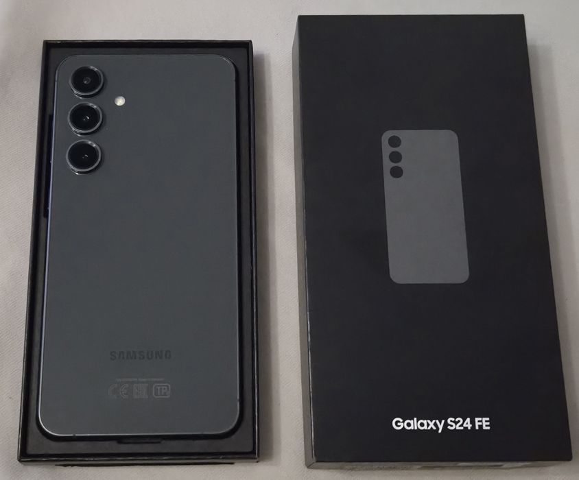 Samsung Galaxy S24FE, 256Гб