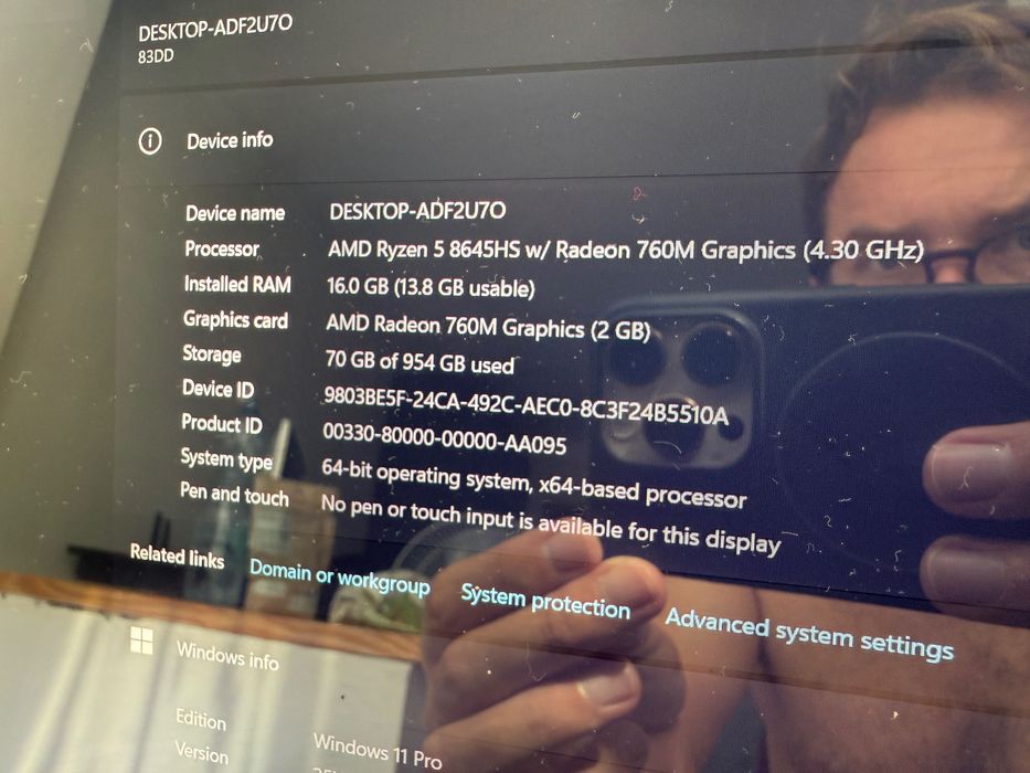 Near-Mint Lenovo IdeaPad Slim 5 | Ryzen 5 8645HS | 16GB RAM | 1TB SSD | Radeon 760M | OLED Display