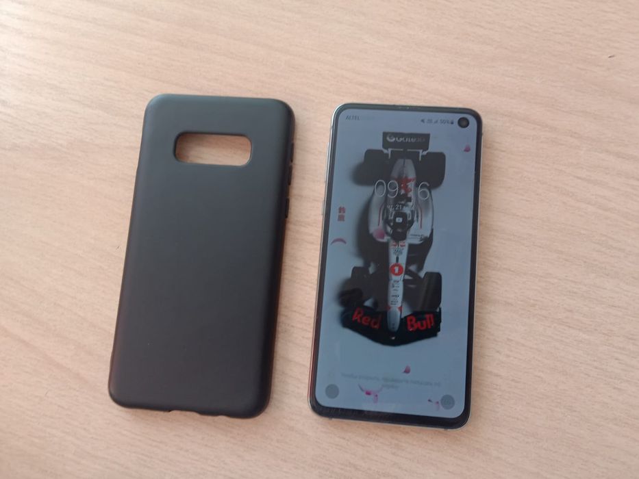 Продам Samsung s10e