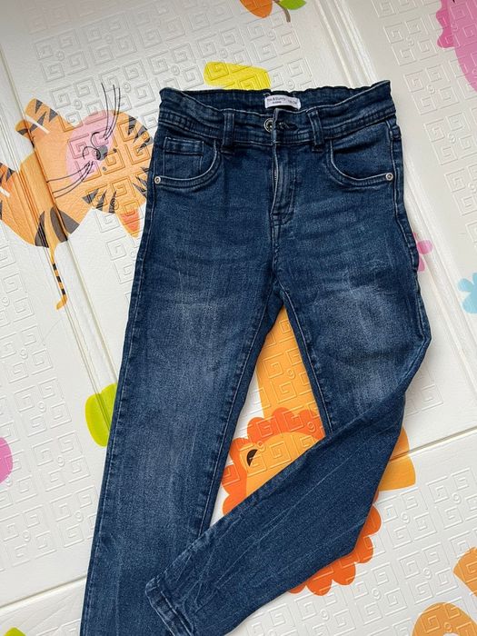 Продам новые джинсы