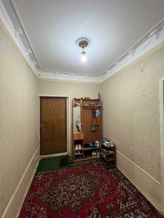 Продается квартира в Яшнабаде  Тузел 1   ( 40- лет победы )