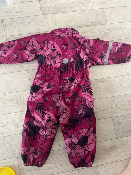 Продам комбинезон для девочки