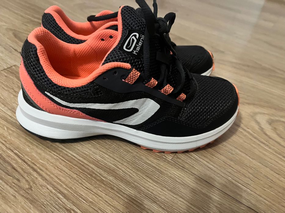 Спортни маратонки