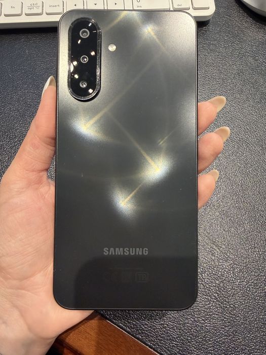 Samsung Galaxy A17 8gb/256gb б/у в хорошем состоянии