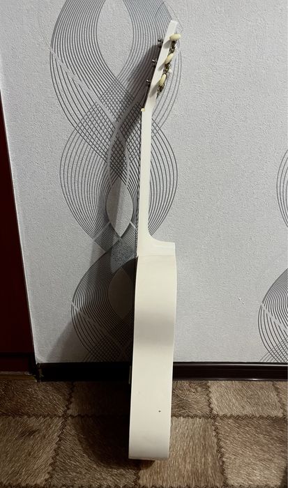 Акустическая гитара