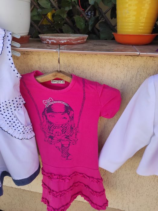 Vând rochițe fetițe