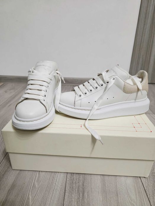Adidasi Sneakers Alexander Mcqueen alb
