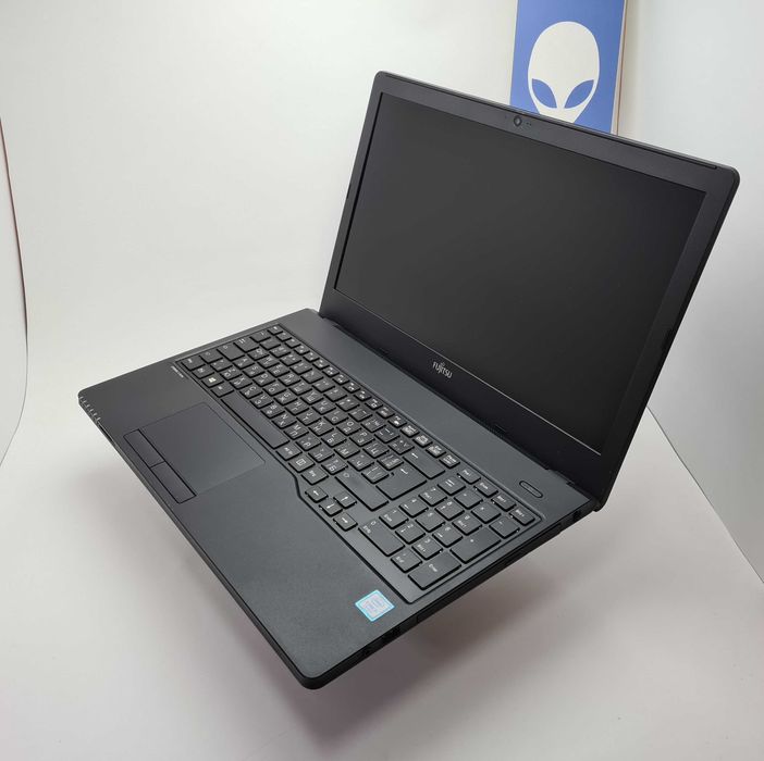 Fujitsu Lifebook A557 i5 7200U/8GB/250SSD/FHD