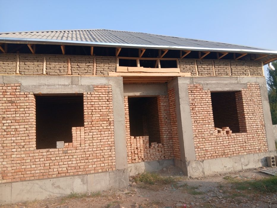 Ок арикда участка сотилади