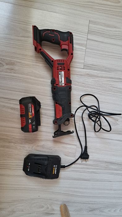 Сабельная пила зубр 18v