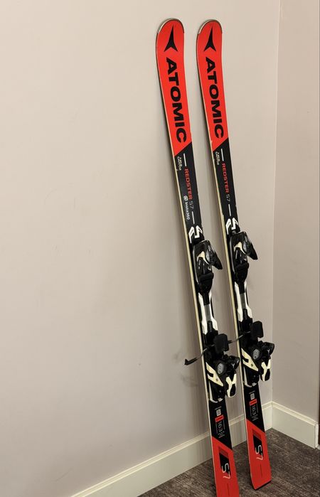 Skiuri Atomic S7 163 cm