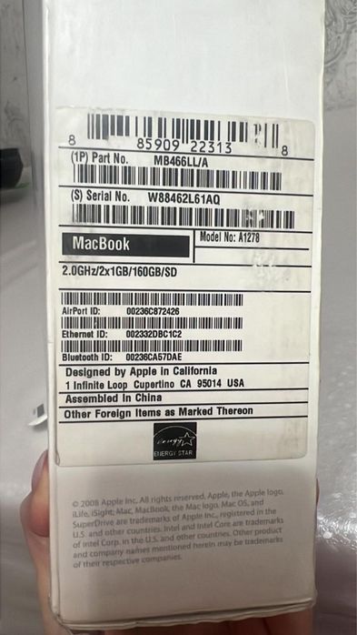 Продаю Макбук (Macbook)