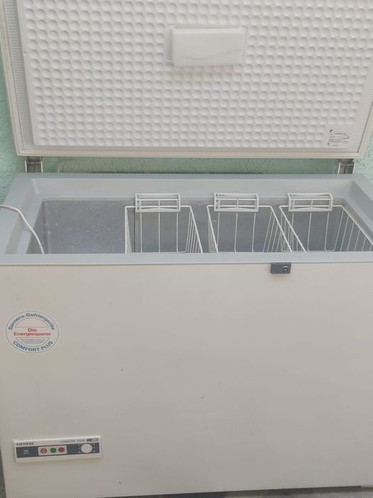 Vin combină frigorifică Siemens folosită doar un an cu predare în Timișoara