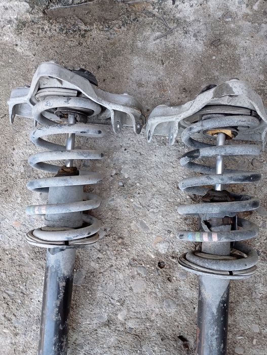 Предни амортисьори Audi A4 B6 2.5 180 quattro