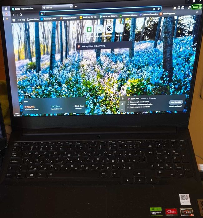Продавам лаптоп LENOVO