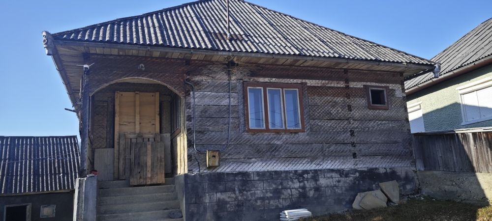 Vând casă pentru relocare