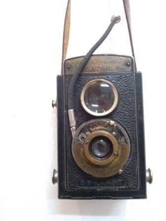 Ретро фотоапарат Voigtlander Brillant Germany