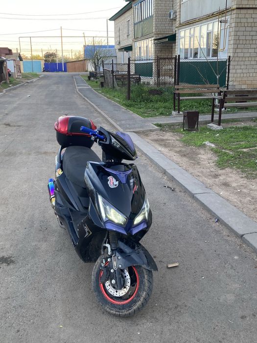 Продам М8 Про лия