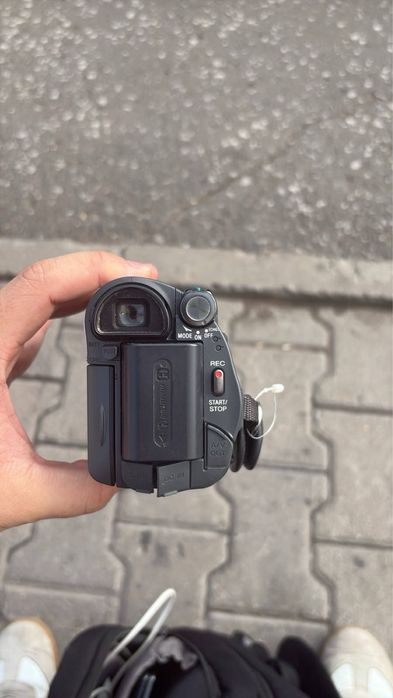 Sony Handycam DCR-HC38