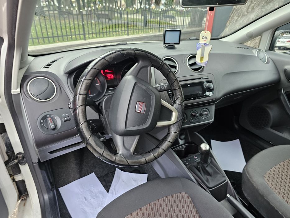 Seat ibiza 2011 1.2 benzina  130 000 km    SUPAPE STRAMBE AVARIE