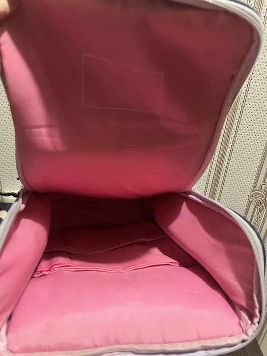 Продам рюкзаки для девочки