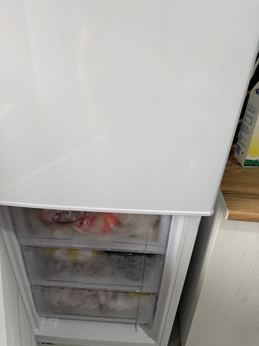 Срочно продаю Холодильник