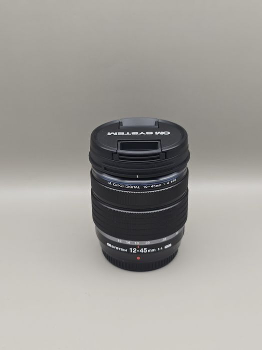 Obiectiv ​OM SYSTEM M.Zuiko Digital ED 12-45mm f/4.0 PRO