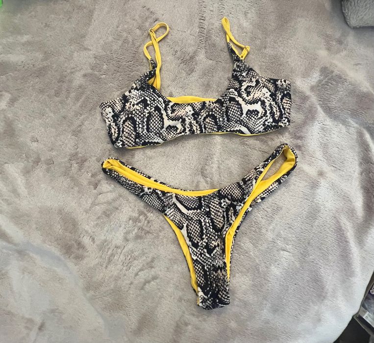 Бански костюм много красив