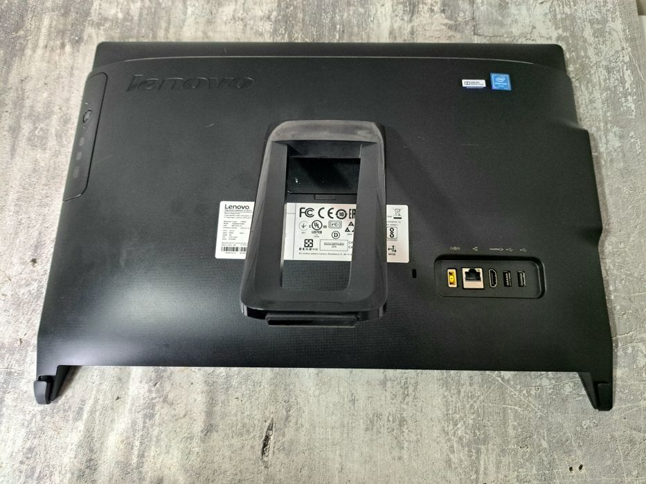 Продам моноблок Lenovo C20-00  (идеал)