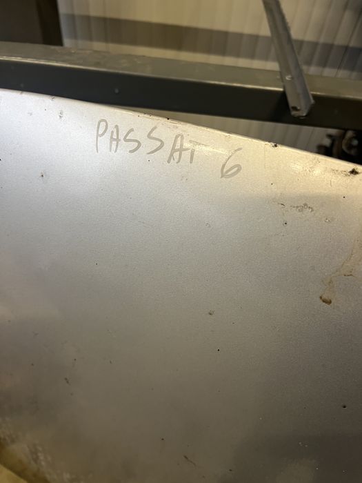 3 броя преден капак VW Passat 6 (2005-2011)