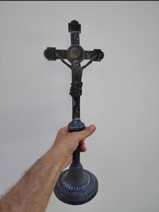 Crucifix / Cruce veche masivă de masă/altar – 50 cm