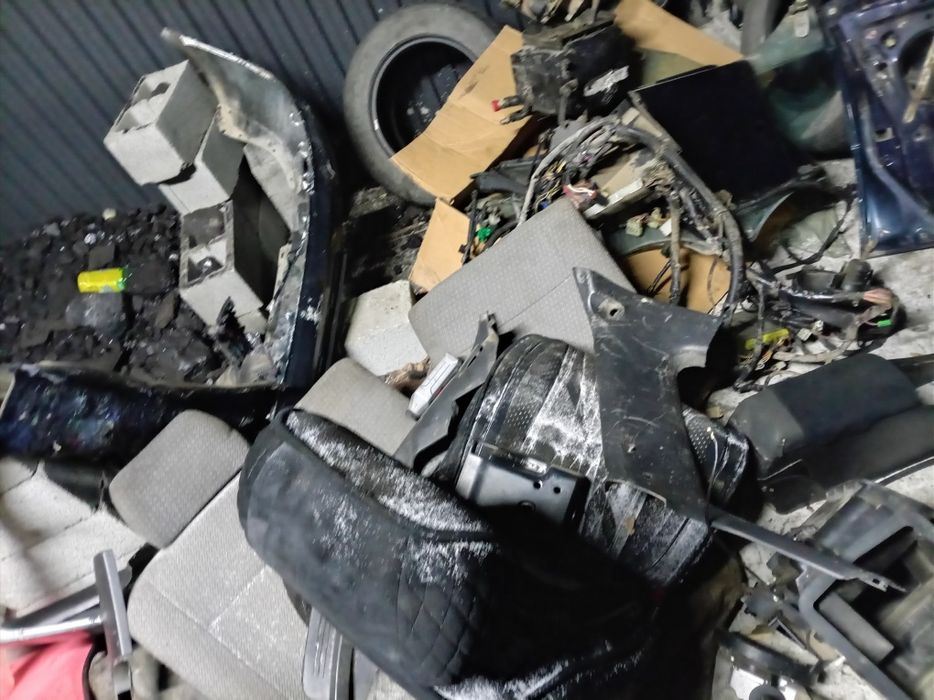 Субару легаси 95 года