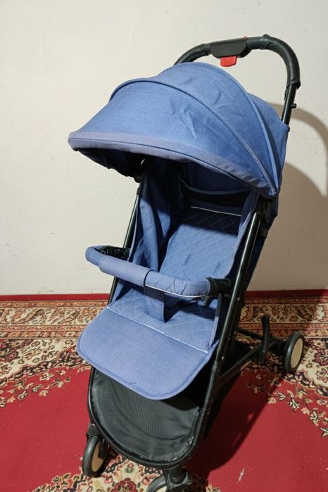 Детская коляска продам каляску